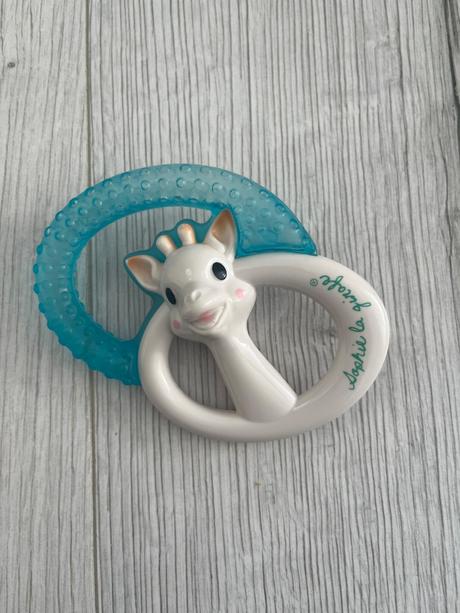 Vulli chladiaci krúžok na hryzenie sophie la giraf,