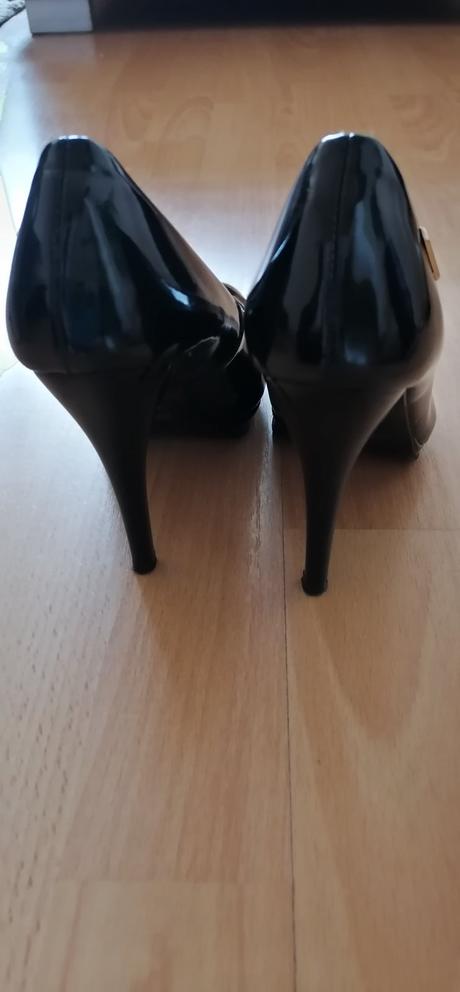 Krásne lodičky, 37