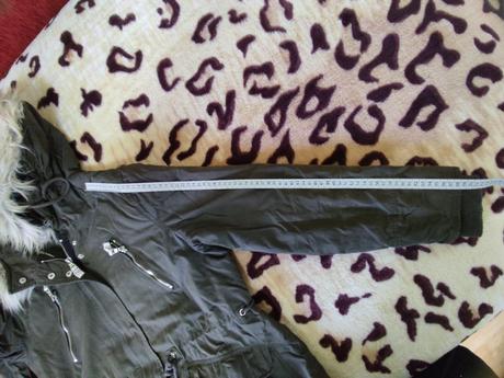 Zelena vetrovka , velmi malo nosena, l