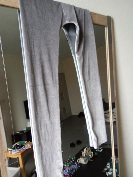 Strieborné legíny, xs