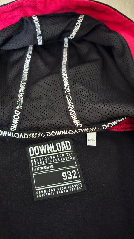 Mikina čierno-červená, c&a,158