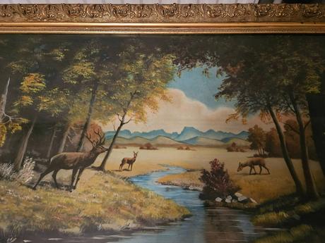 Motív jelenej zveri pri potoku v lese, 