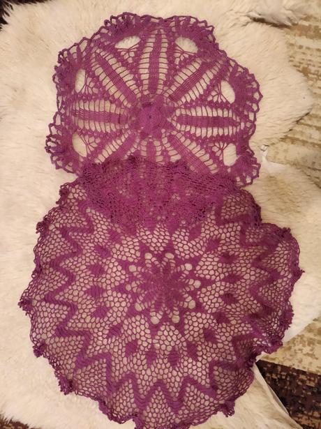 Háčkované fialové dečky 45-57cm, 