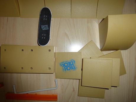 Tech deck mega half pipe, 