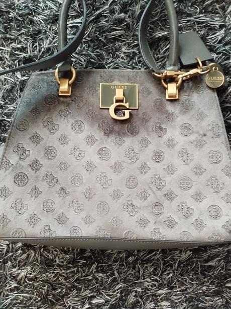 Kabelka guess, guess