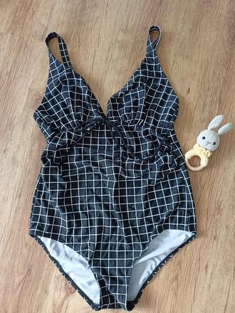 Tehotenské plavky, l