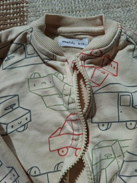 Mikina na zips 86 darujem, sinsay,86