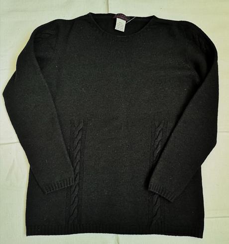 Čierny sveter č. 134, 134
