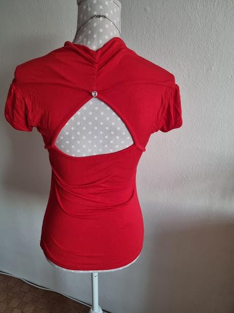 Červený elast.top 38, 38
