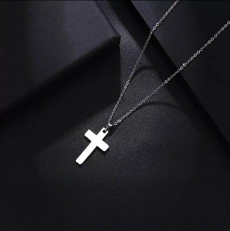 Retiazka s príveskom krížik,