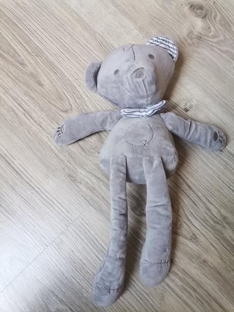 Plyšový macko mojkáč s motýlikom - 2 druhy, 