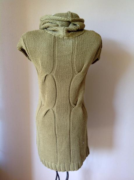 Pletena rolakova vesta, gate,s