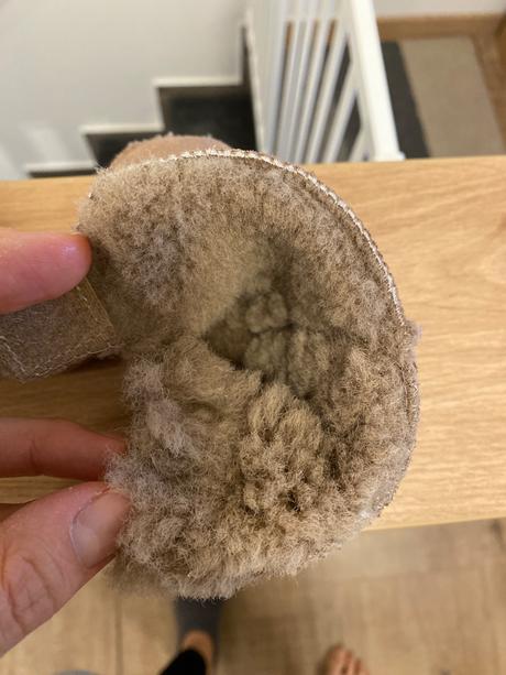 Capačky pre najmenšie nôžky s ovčím runom, 19