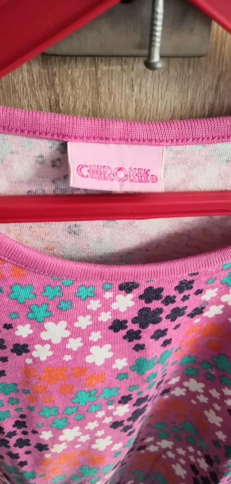 Farebné tričko na doma, 104