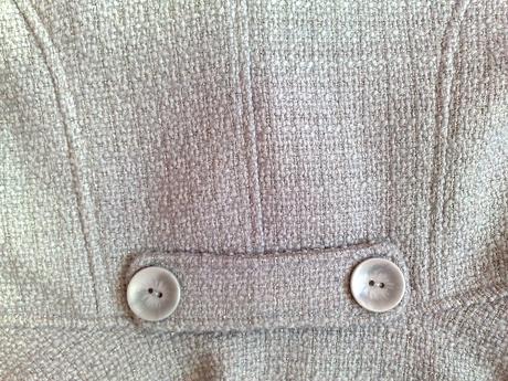 Sivy kvalitny kabatik, s