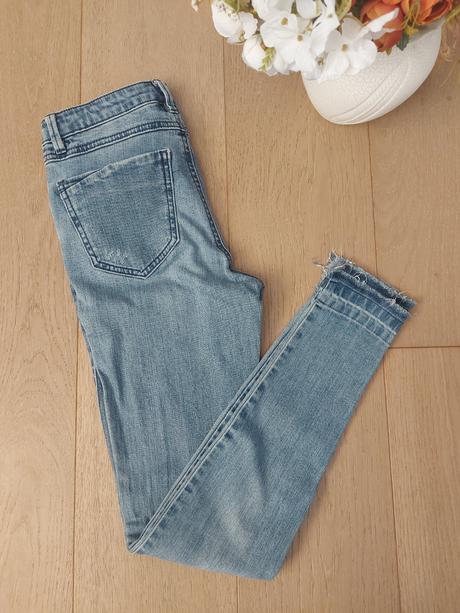 Moderné roztrhané rifle - reserved, reserved,34