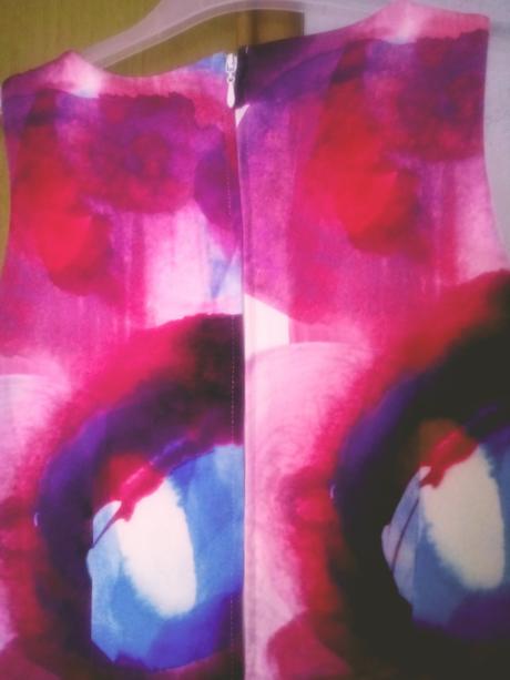 Krásne elegantné šaty., m