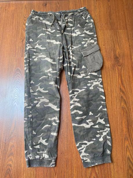 Maskacove nohavice 170, reserved,170