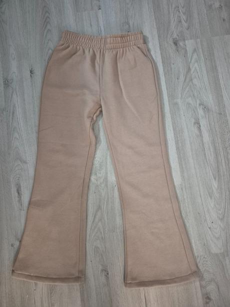 Telejšie nohavice, h&m,146