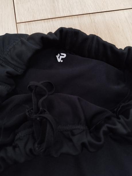 Športové legíny, 164