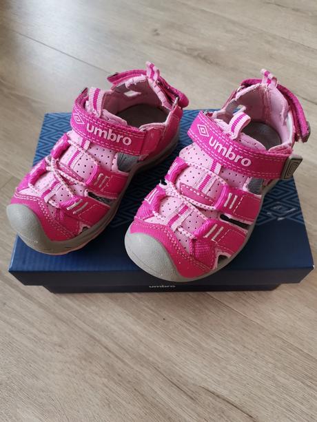 Botaskové sandálky, umbro,25