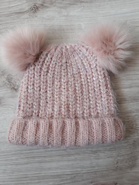 Trblietava čiapka s brmbolcami, veľ. 110/116, f&f,110