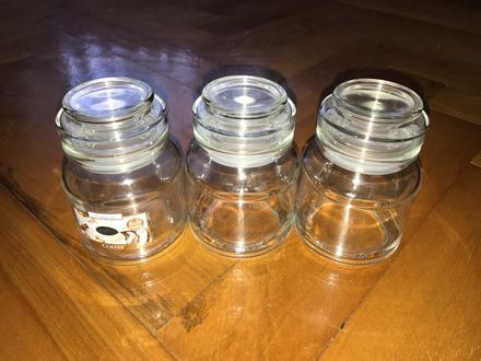 3 sklenené dózy s vrchnákom,