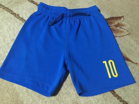 Futbalové kratasy, h&m,110