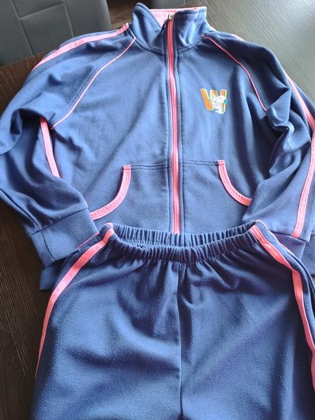 Tepláková súprava, 146