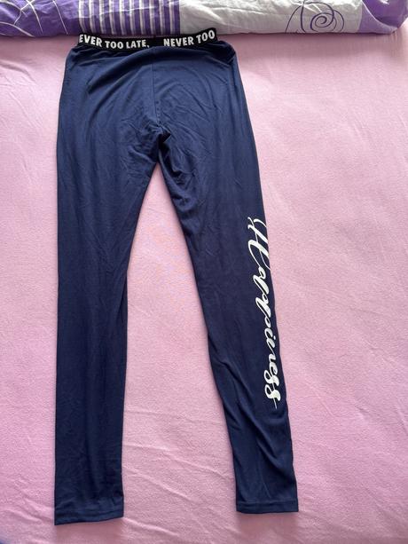 Športové legíny, 158