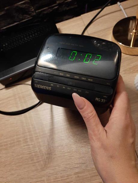 Budík digitálne hodiny rádio 2v1retro, siemens