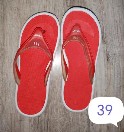Žabky, 39