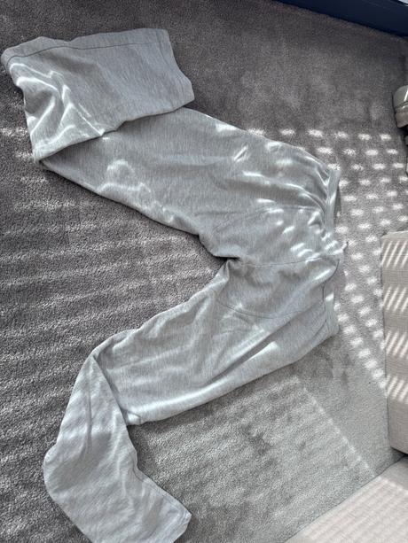 Tepláky met m, met,m