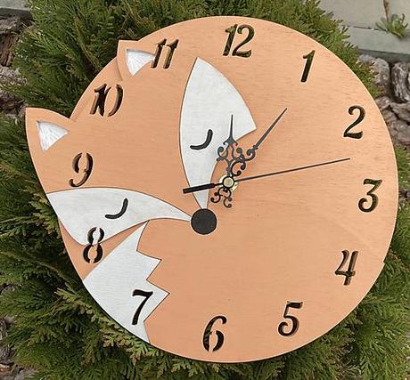 Líška - detské nástenné drevené hodiny, 