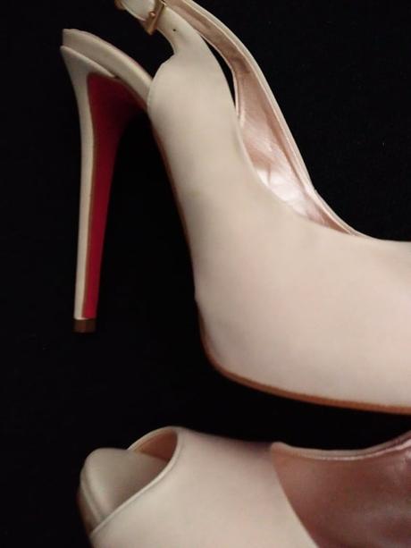 Kožené sandálky, 40