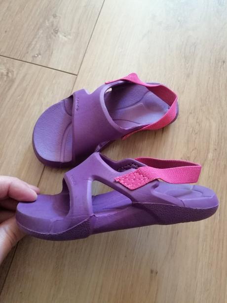 Fialové šľapky, nabaiji,22