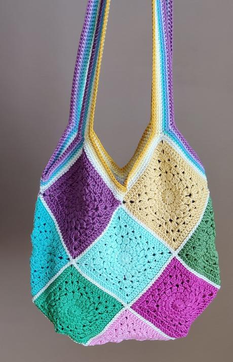 Háčkovaná taška, 