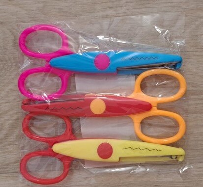 3 kusy nožnice s vlnkovým strihaním na kreatívitu,