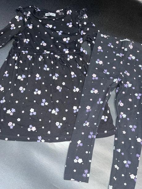 Legíny a šaty, sinsay,110