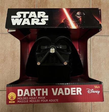 Star wars darth vader prilba disney,