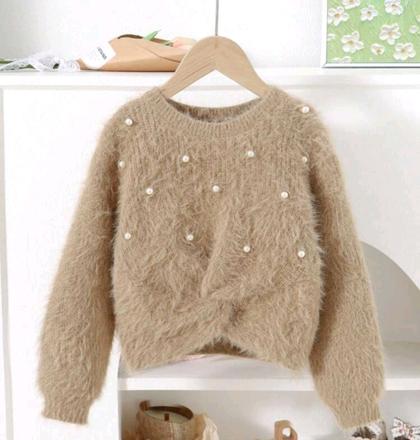 Dievčenský sveter nový, 122