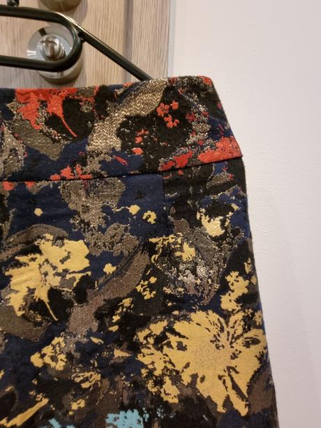 Farebná áčková sukňa, m