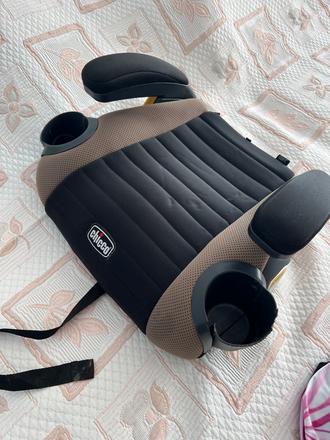 Podsedák chicco, chicco