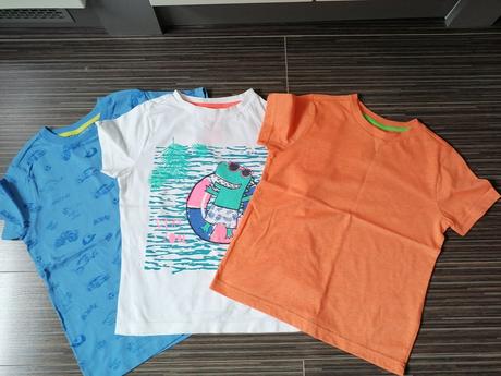 3ks tričiek 122, f&f,122