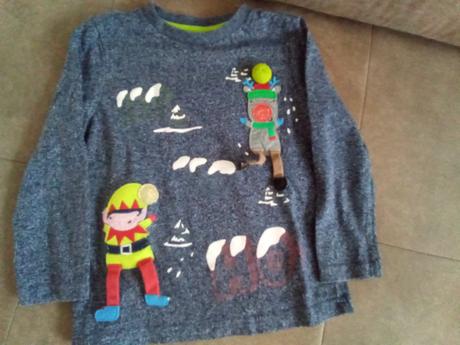 Vianočné tričká, 104