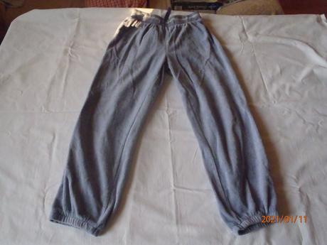 Šedý komplet, lupilu,116