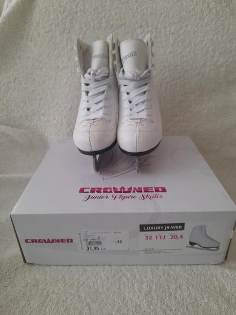 Korčule dievčenské beľ. 32, crowned,32