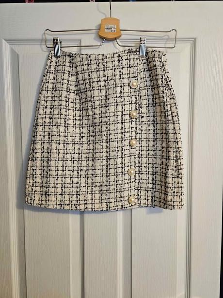 Dámsky kostým - sako a sukňa, xs