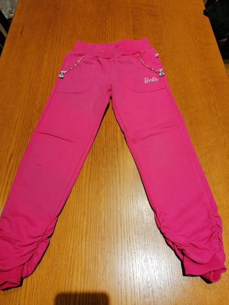 Dievčenské tepláky, barbie,122