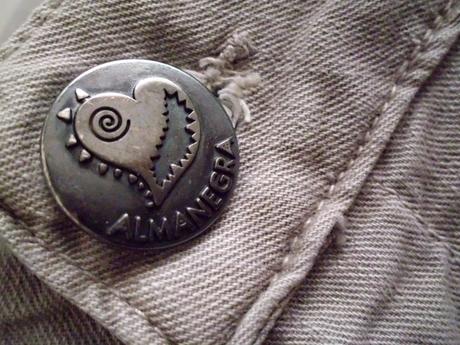 Almanegra tenšie, m